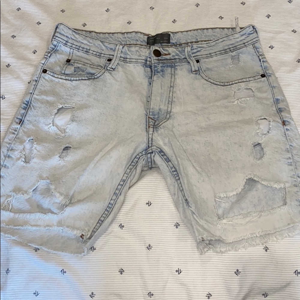 Zara Men’s Jean shorts
